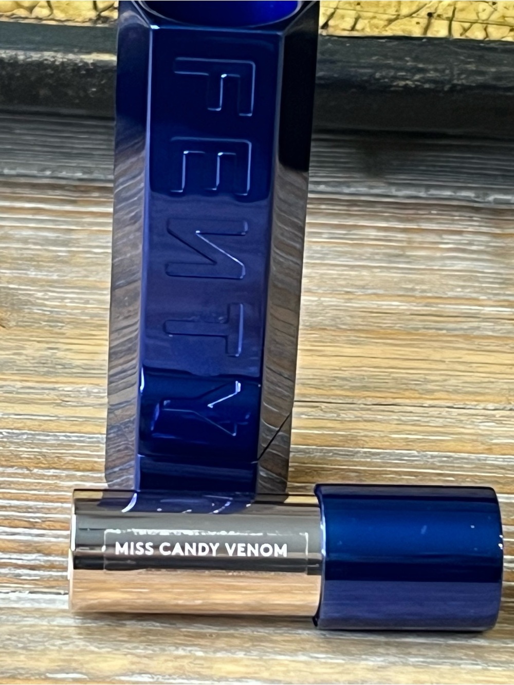 Fenty Beauty Icon Refillable Lipstick & Navy Case - Miss Candy Venom (Pink) - Picture 2 of 2